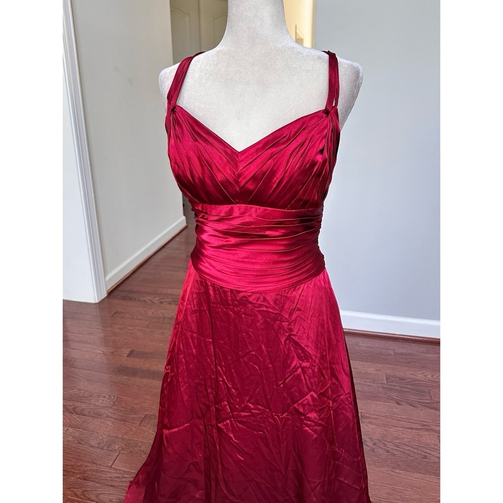 Made in USA Belsoie Red Satin Plunge Feminine Dainty Simple Gown Dress - Picture 4 of 12